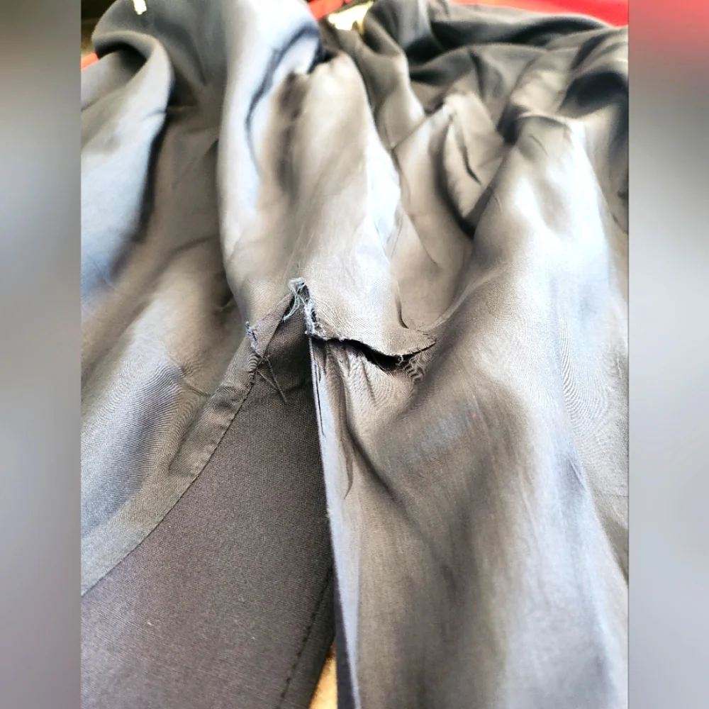 Vintage Italian Navy Blue & Red Trench Coat - Picture 11 of 13